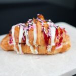 Frambuazlı Kruvasan