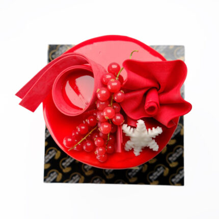 Kırmızı Meyveli Pasta